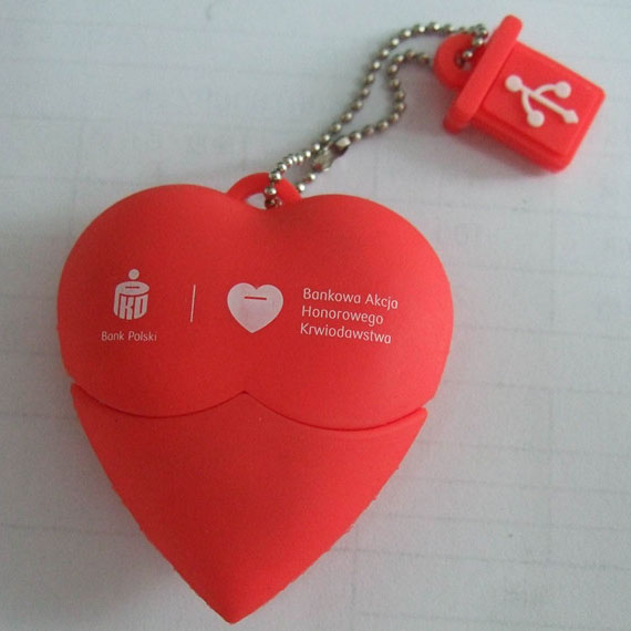 Customized PVC Red Heart Usb Flash Drive U698