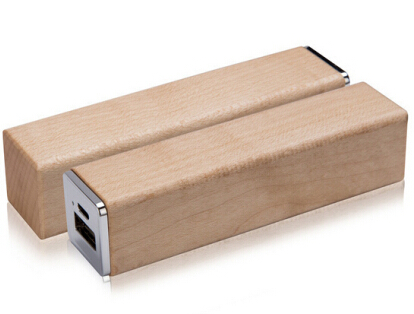 Promotional items 2600mah wooden power bank