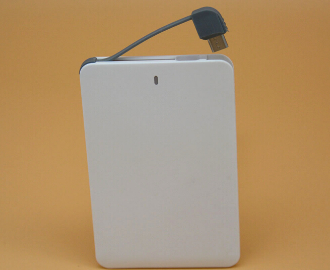 New Style Credit Card White Power Bank with Bulit in Cable PB109